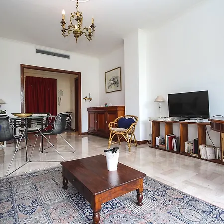 Colonel Evans Apartment